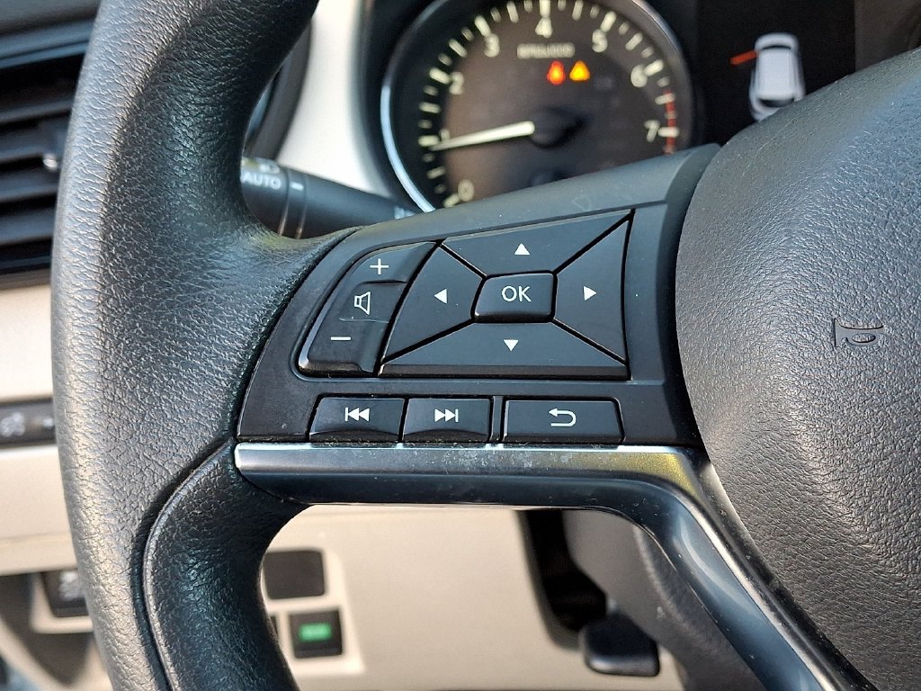 Used 2019 Nissan Rogue Sport SV AWD/4WD image 22