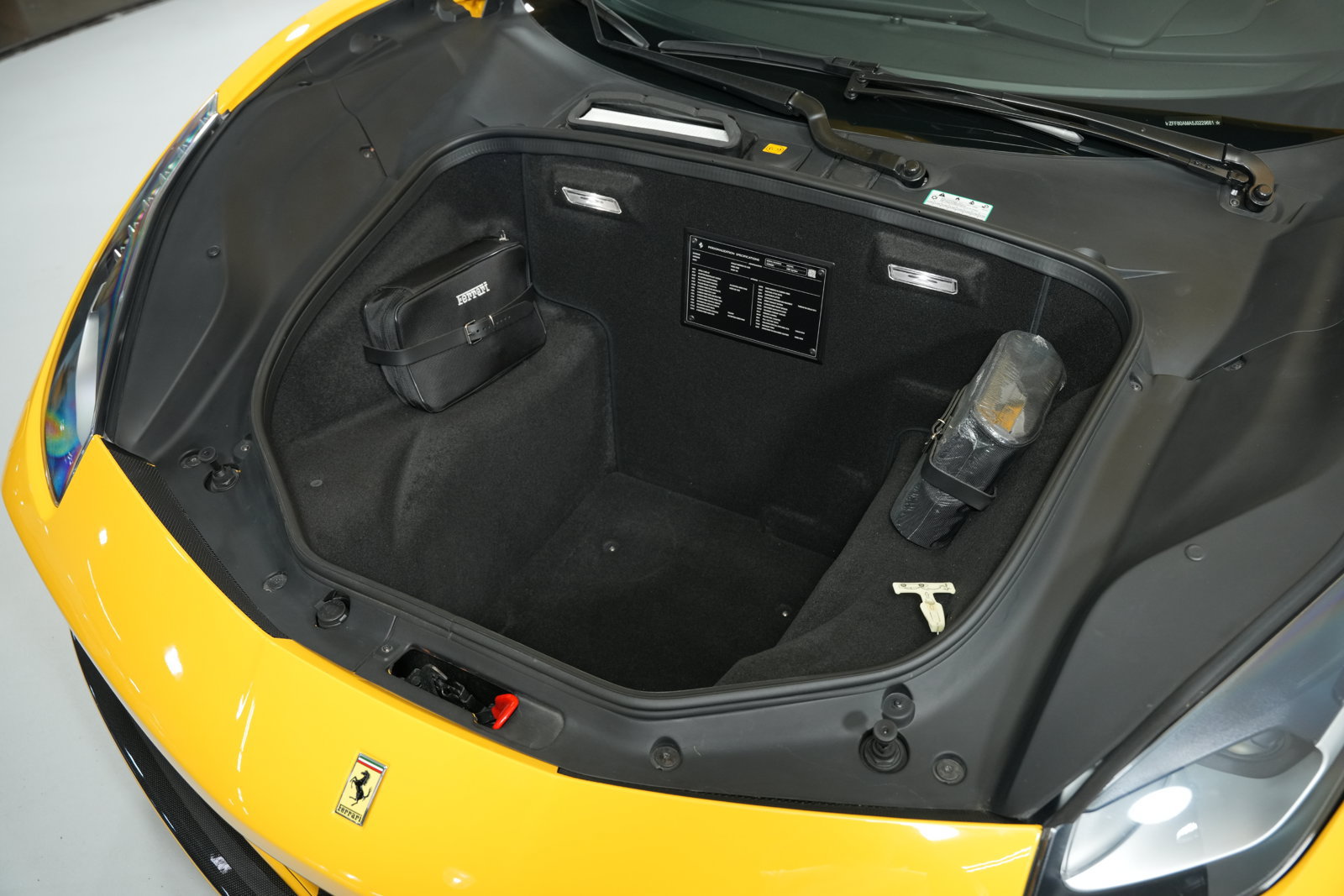 Certified 2018 Ferrari 488 Spider RWD image 5