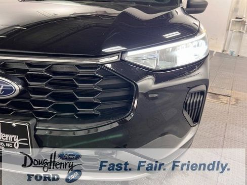 Used 2024 Ford Escape ST-Line image 11