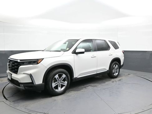 Used 2023 Honda Pilot EX-L image 10