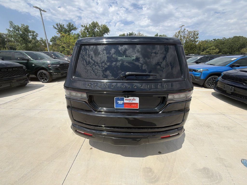 Used 2024 Jeep Grand Wagoneer L Series II w/ Quick Order Packagew 28T AWD/4WD image 17