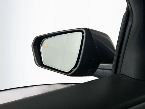 Used 2018 GMC Terrain SLT w/ Preferred Package image 16