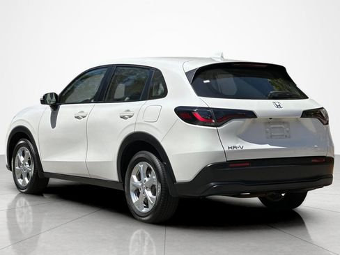 Used 2025 Honda HR-V LX image 3