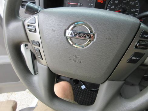 Used 2021 Nissan NV 2500 SV RWD image 29