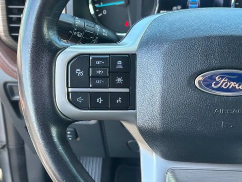 Used 2024 Ford Expedition Limited AWD/4WD image 17