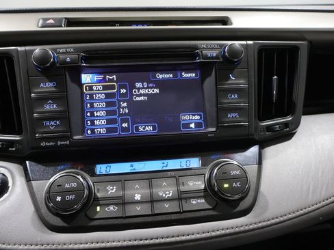 Used 2013 Toyota RAV4 Limited AWD/4WD image 24