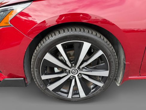 Used 2021 Nissan Altima 2.5 SR w/ SR Premium Package FWD image 9