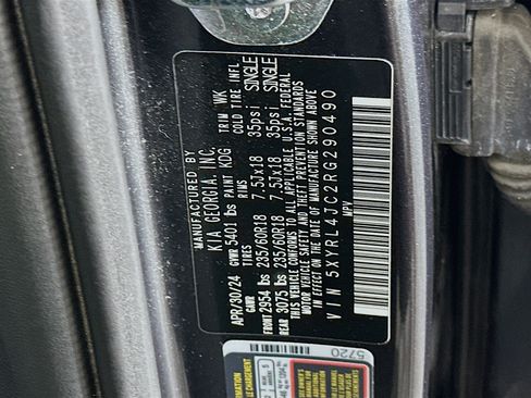 Used 2024 Kia Sorento S FWD image 12