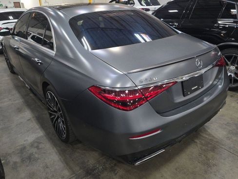 Used 2022 Mercedes-Benz S 580 4MATIC Sedan image 2