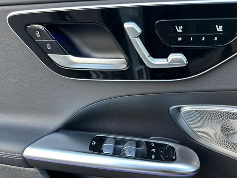 New 2025 Mercedes-Benz C 300 Sedan image 11