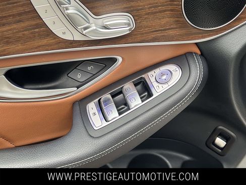 Used 2022 Mercedes-Benz GLC 300 4MATIC image 20