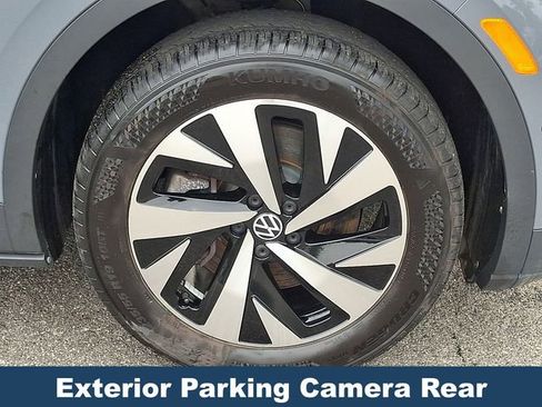 Used 2023 Volkswagen ID.4 Pro AWD/4WD image 10