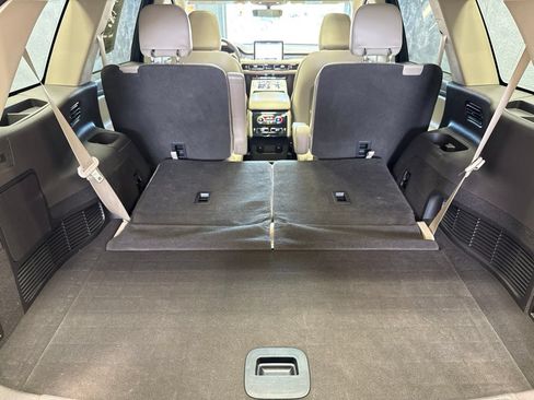Used 2022 Lincoln Aviator AWD w/ Premium Package image 33