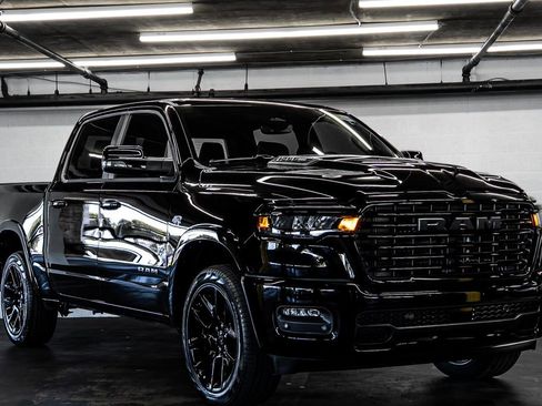 Used 2026 RAM 1500 Laramie w/ Night Edition AWD/4WD image 7