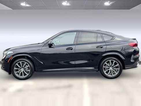New 2026 BMW X6 xDrive40i w/ Premium Package image 2