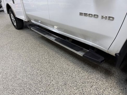 Used 2024 Chevrolet Silverado 2500 LT w/ Convenience Package image 72