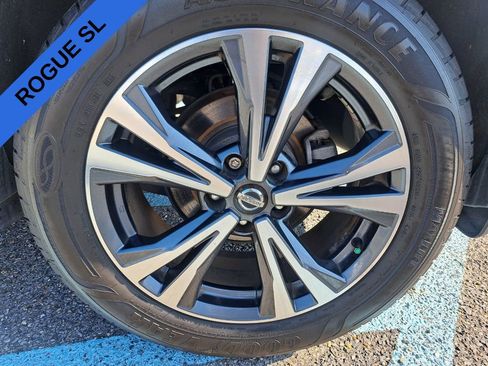 Used 2017 Nissan Rogue SL image 23