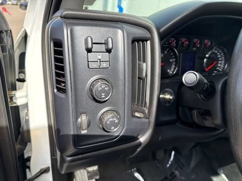 Used 2015 Chevrolet Silverado 3500 W/T w/ WT Convenience Package AWD/4WD image 19