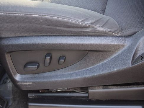 Used 2018 GMC Sierra 1500 SLE w/ SLE Value Package image 16