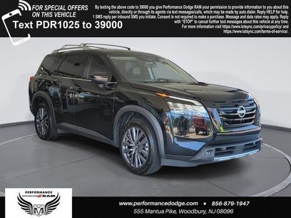 Used 2023 Nissan Pathfinder SL w/ SL Premium Package