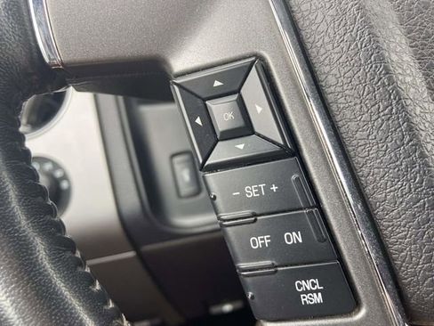 Used 2015 Ford Expedition EL Platinum RWD image 16
