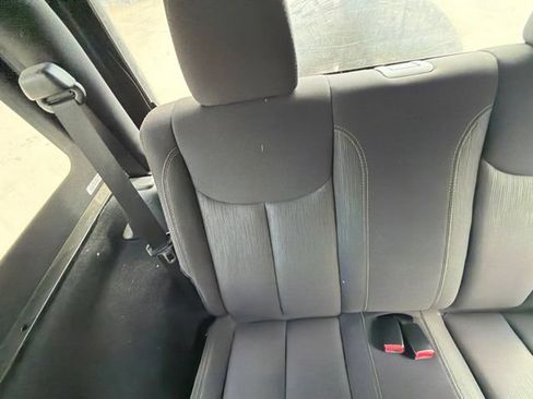 Used 2015 Jeep Wrangler Rubicon w/ Power Convenience Group AWD/4WD image 36