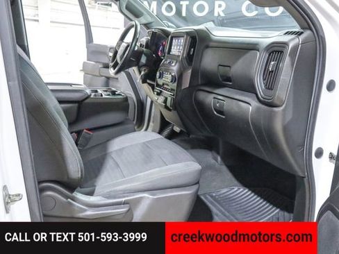 Used 2022 Chevrolet Silverado 2500 Custom w/ Custom Value Package image 11