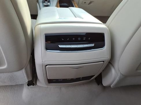 Used 2024 Cadillac Escalade Sport Platinum AWD/4WD image 18