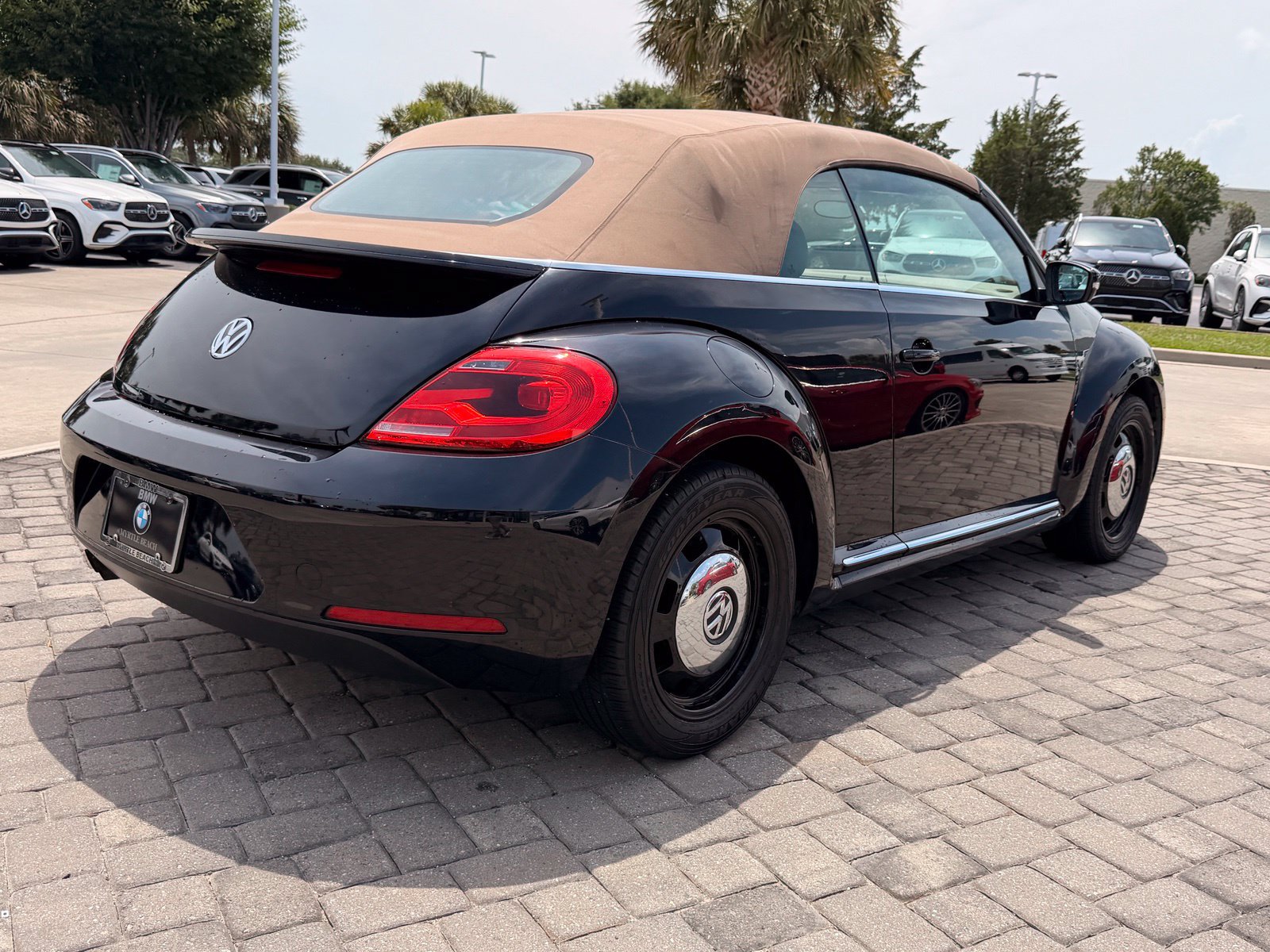 Used 2013 Volkswagen Beetle 2.5 FWD image 5