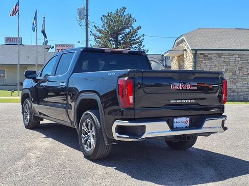 Used 2025 GMC Sierra 1500 SLT AWD/4WD image 3