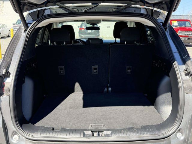 Used 2024 Ford Escape Active AWD/4WD image 12