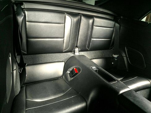 Used 2015 Porsche 911 Turbo image 8