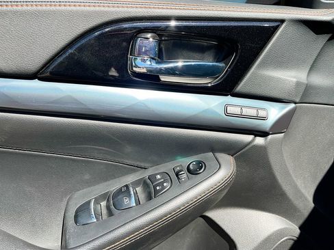 Used 2022 Nissan Maxima SR w/ Sport Mat Group image 18
