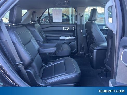 Certified 2023 Ford Explorer XLT w/ Equipment Group 202A image 19