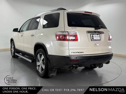 Used 2011 GMC Acadia SLT FWD image 8