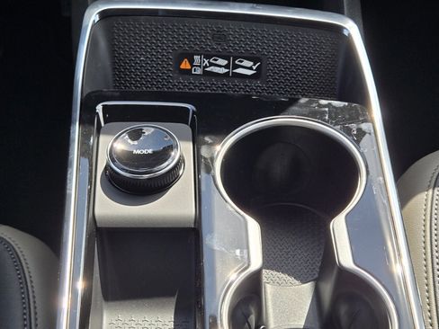 New 2026 Chevrolet Equinox LT w/ Convenience Package II image 9