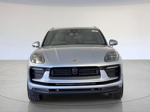 New 2026 Porsche Macan image 11