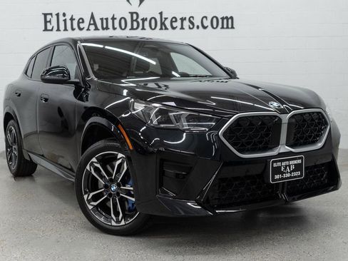 Used 2025 BMW X2 xDrive28i AWD/4WD image 5