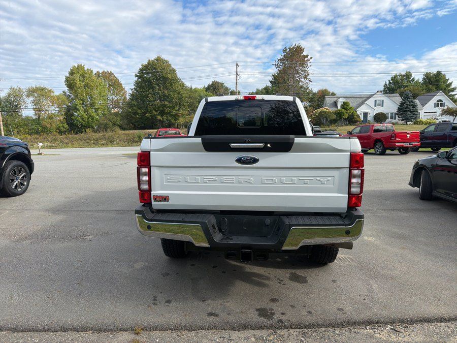 Used 2020 Ford F350 Lariat w/ Lariat Value Package AWD/4WD image 3