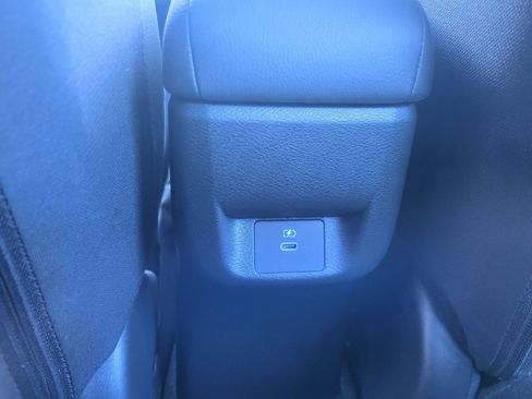 New 2025 Nissan Versa SR w/ Trunk Package image 19