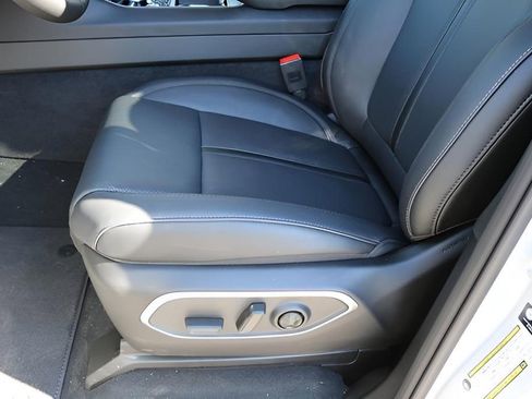 New 2026 Jeep Grand Wagoneer L Limited AWD/4WD image 12