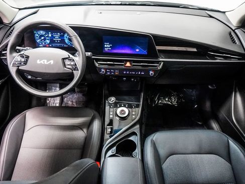 Used 2024 Kia Niro Wind FWD image 11