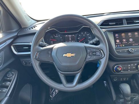 Certified 2023 Chevrolet TrailBlazer LS FWD image 13