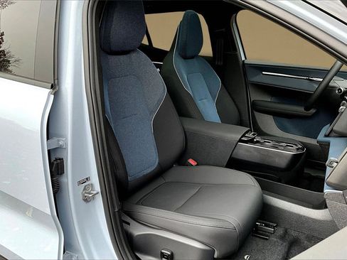 New 2025 Volvo EX30 Ultra w/ Protection Package Premier image 11