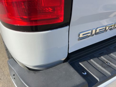 Used 2015 GMC Sierra 2500 Denali w/ Duramax Plus Package image 23