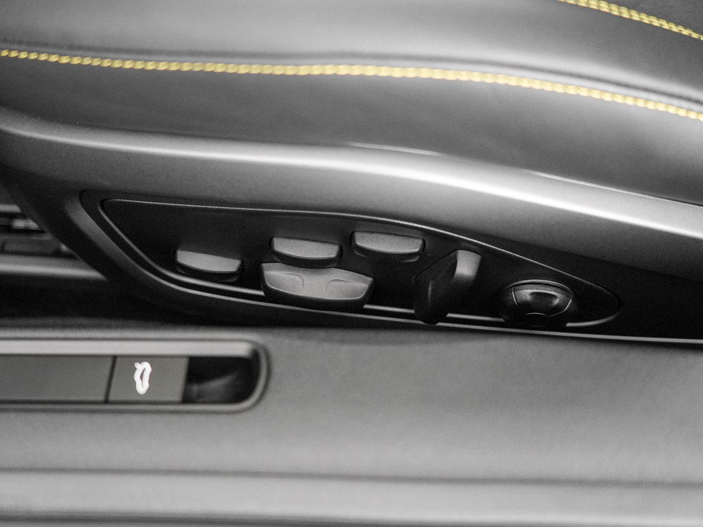 Used 2025 Porsche 911 GT3 RS RWD image 18