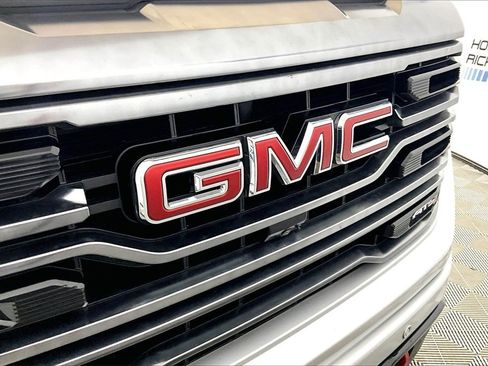 Used 2022 GMC Sierra 1500 AT4 w/ AT4 Premium Package image 23