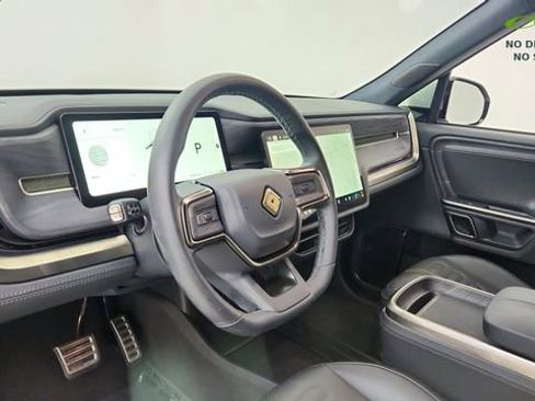 Used 2024 Rivian R1S Adventure AWD/4WD image 19