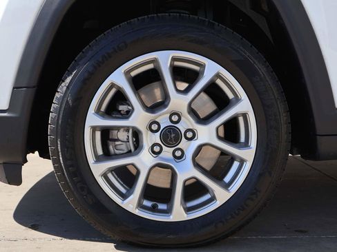Used 2025 Jeep Compass Limited AWD/4WD image 6