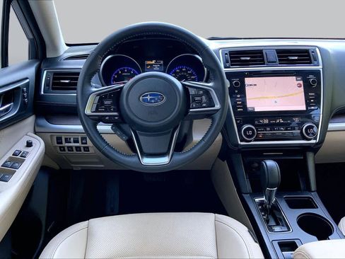 Used 2018 Subaru Outback 2.5i Limited AWD/4WD image 6